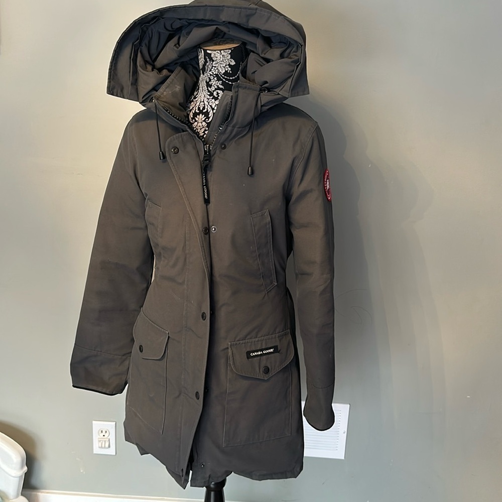 Trillium Parka Graphite
Canada Goose